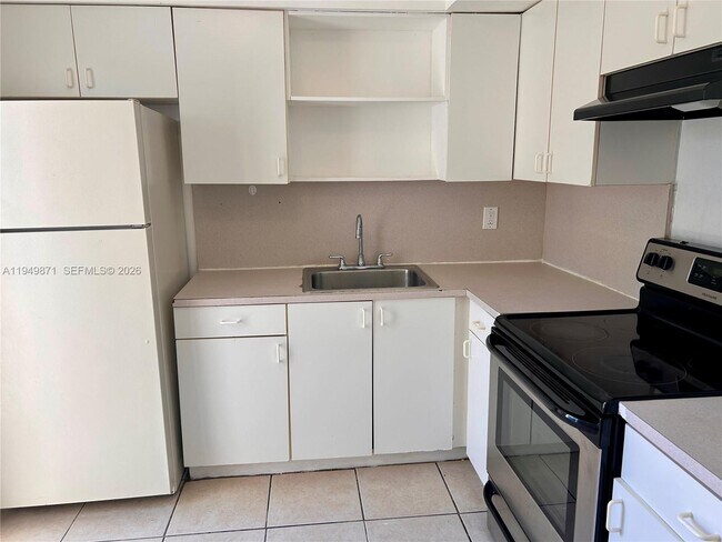 Foto del edificio - 227 SW 9th St