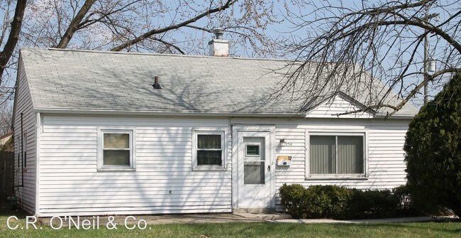 Building Photo - 3 br, 1 bath House - 254 Little Flower Lane