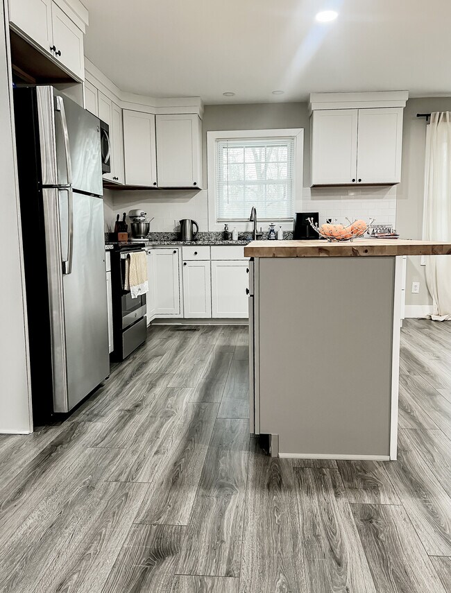 175 Hidden Lake Dr, Chesnee, SC 29323 House Rental in Chesnee, SC