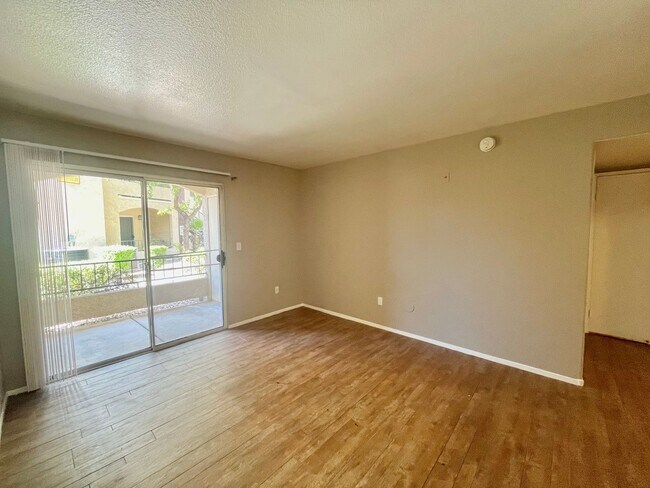 Foto del edificio - 7885 W Flamingo Rd