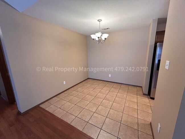 Foto del edificio - 1001 Trenton Dr