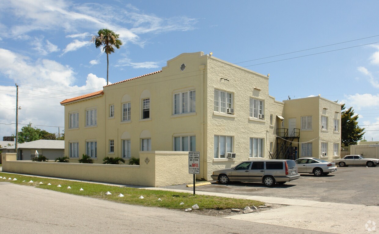 Building Photo - 5101 Webster Ave