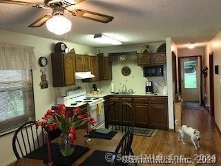 Foto del edificio - 341 Deepwood Dr