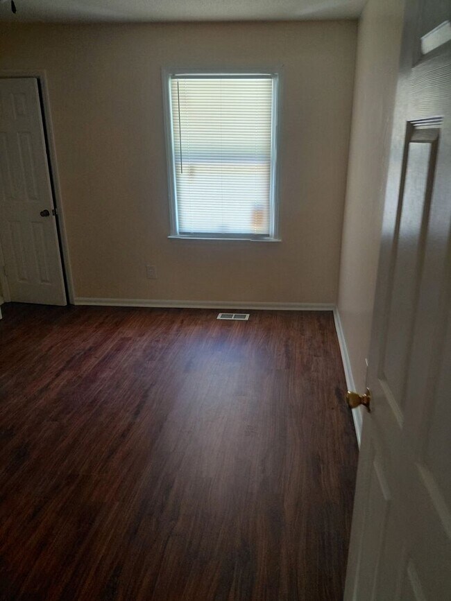 Foto del edificio - 3108 Plantation Dr