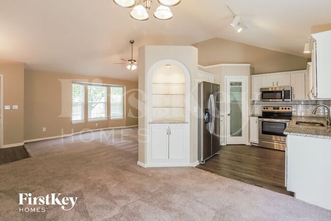 Building Photo - 1135 Meadowlark Ln