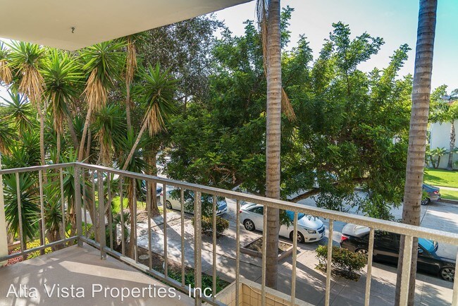 Foto del edificio - 2 br, 2 bath Apartment - 4944 Cass St #201