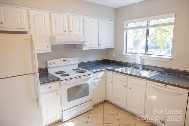 Building Photo - 6100 Heathstone Ln
