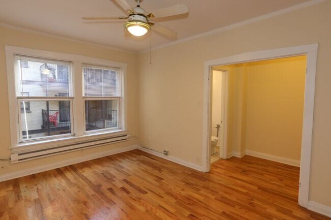 Foto del edificio - 457 W Melrose