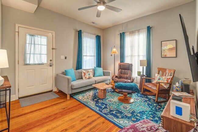 Foto del edificio - 24 Jefferson Dr