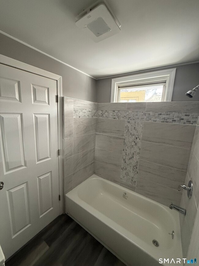 Foto del edificio - 500 Carroll Ave