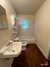 Building Photo - 443 Lindsey St