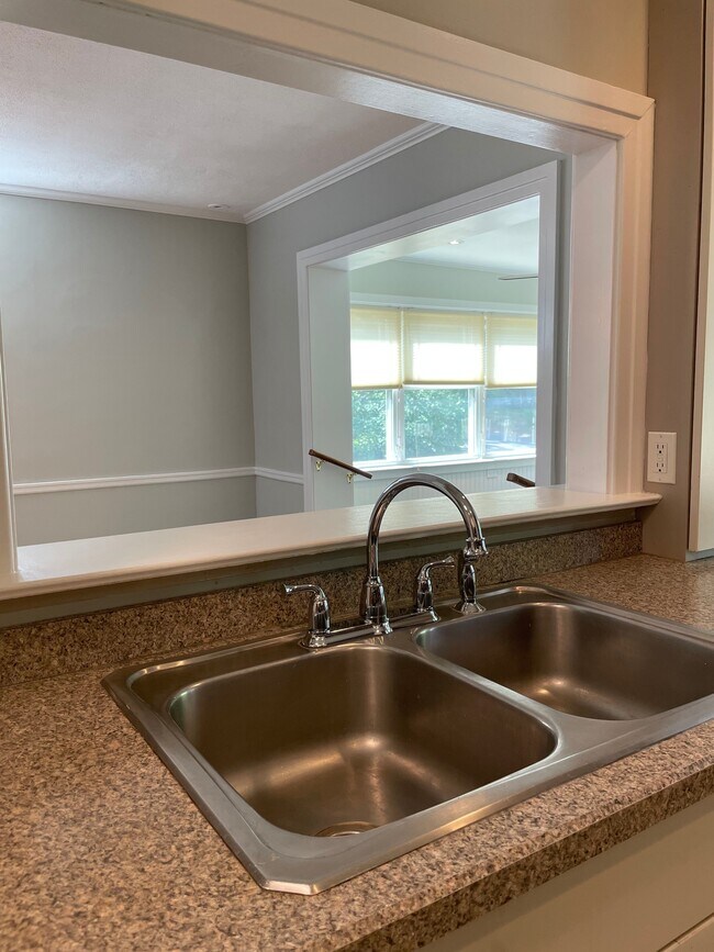 30 S Muhlenberg St, Allentown, PA 18104 House Rental in Allentown, PA