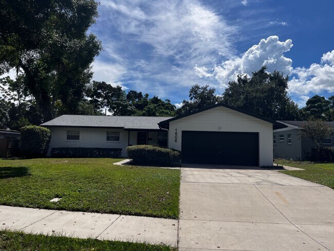 Foto del edificio - 1606 Overlake Ave