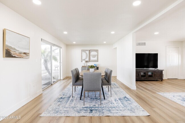 Foto del edificio - 6844 E Hubbell St