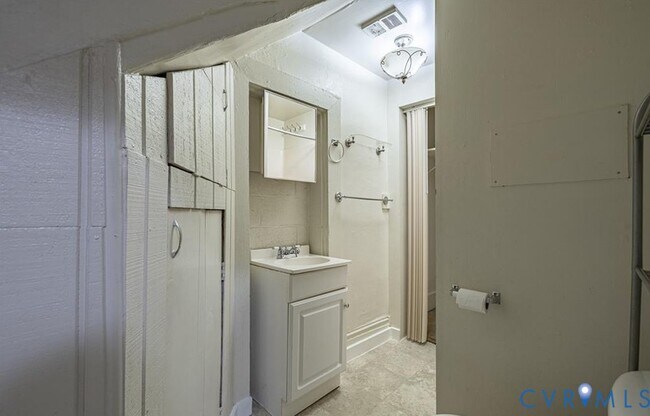 Foto del edificio - 102 N Lombardy St