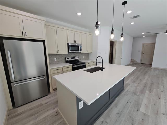 Foto del edificio - 1317 Fletcher St