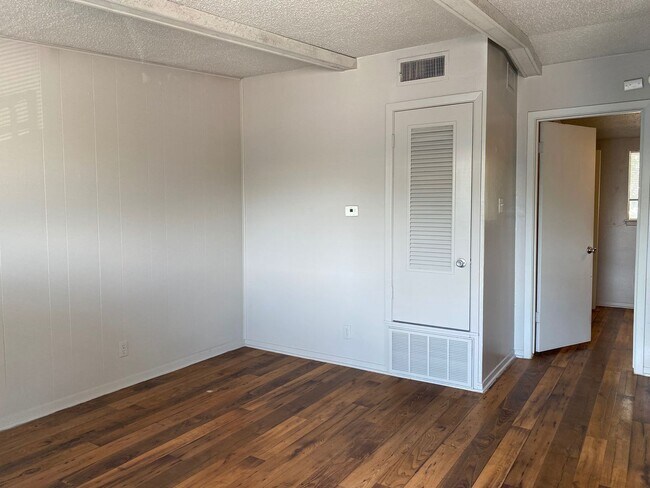 Foto del edificio - Great one bedroom in Hyde Park!
