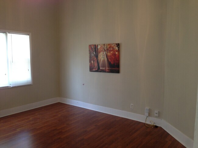 Sala de estar. - 1613 Fletcher Ave
