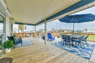 Building Photo - 21923 Frio Dr