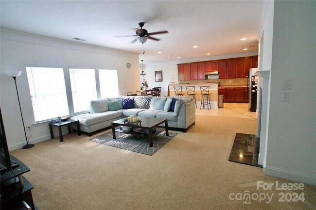 Building Photo - 7043 Woodbridge Valley Cir