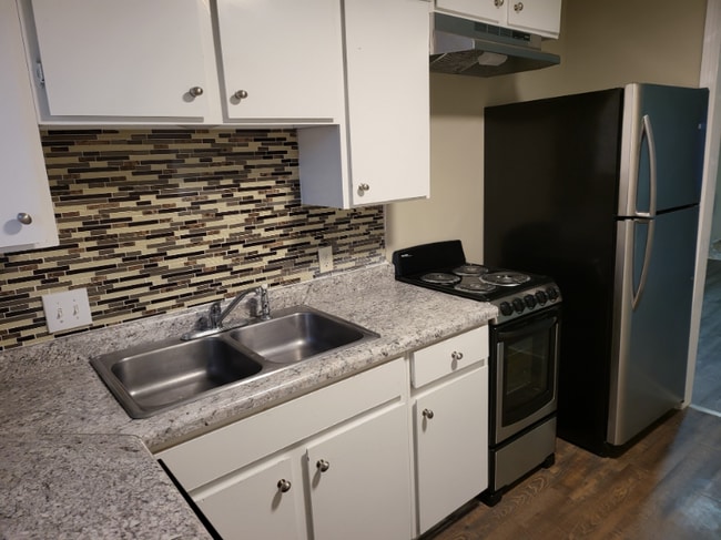Foto del edificio - 734 N Country Acres Ave