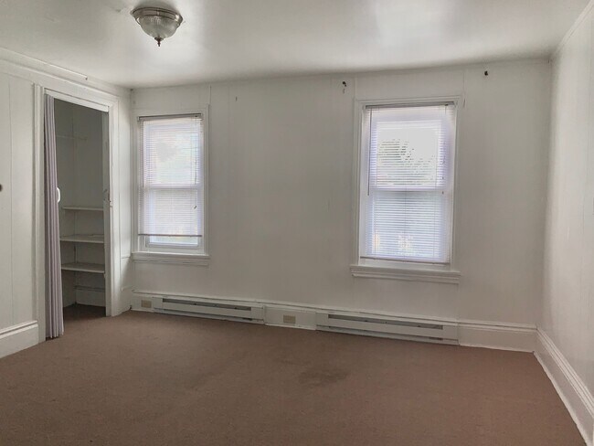 Building Photo - 4921 Haverford Ave