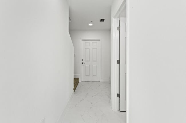 Building Photo - 4498 SW Port St Lucie Blvd