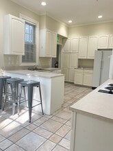 Building Photo - 1327 Geddes Ave