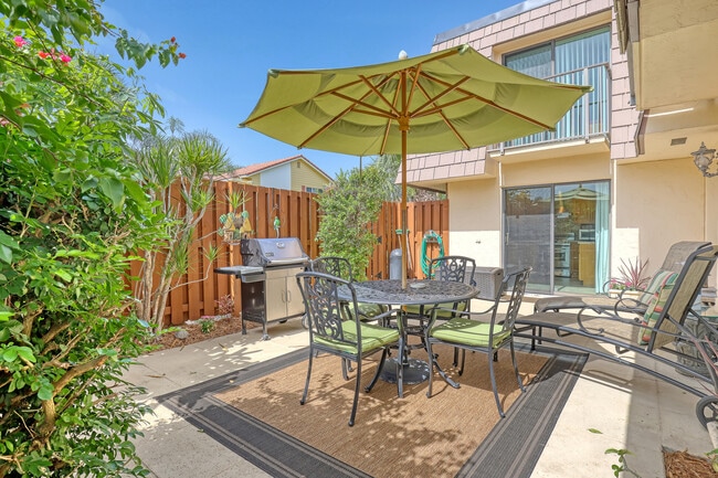 Building Photo - 131 Ocean Cove Dr
