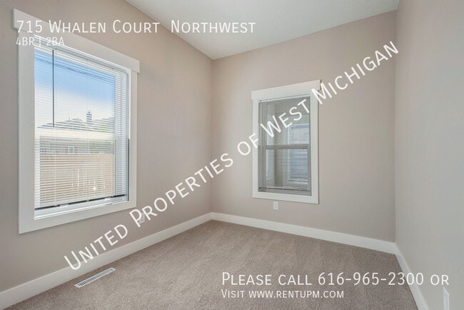Building Photo - Available Now | 4 Bedroom 2 Bath Single Fa...