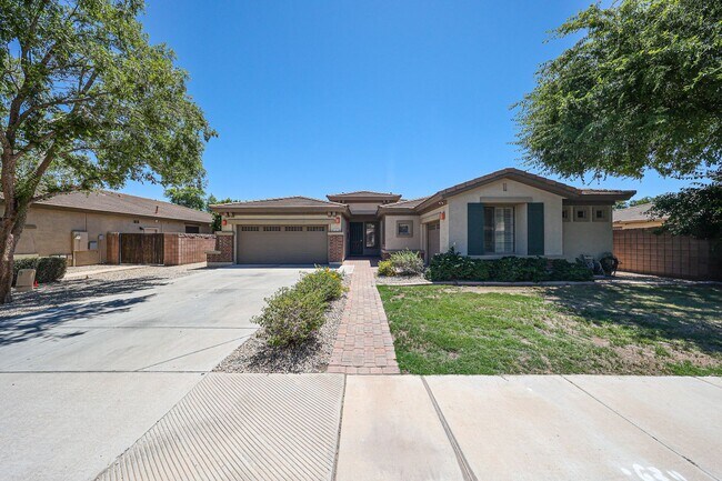 Foto del edificio - Welcome to this stunning 3-bedroom, 2-bathroom home located in the vibrant city of Chandler, AZ