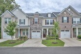 Foto principal - 203 Esker Dr