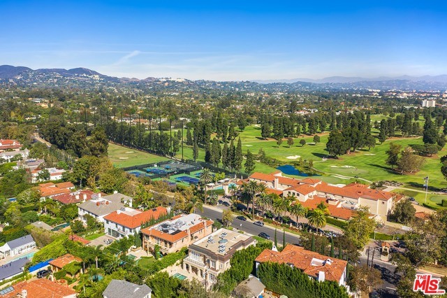 Foto del edificio - 585 S Burlingame Ave