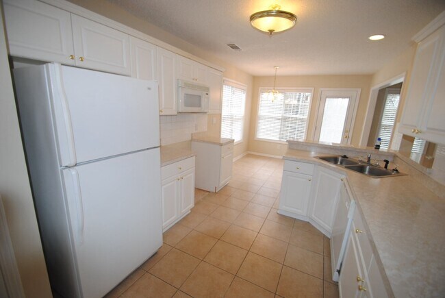 Building Photo - 157 Cheryl Ct