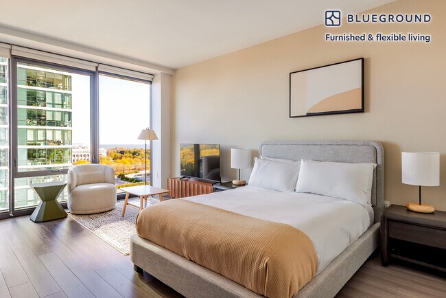 Foto del edificio - 1210 S Indiana Ave