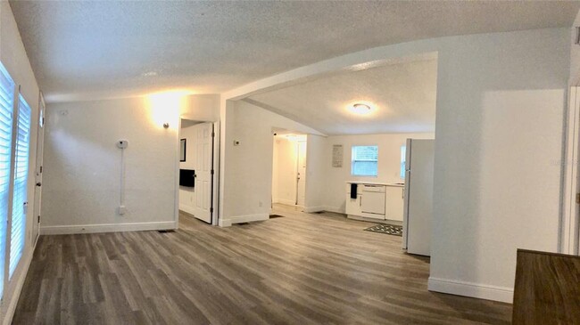 Building Photo - 213 Morningside Ave