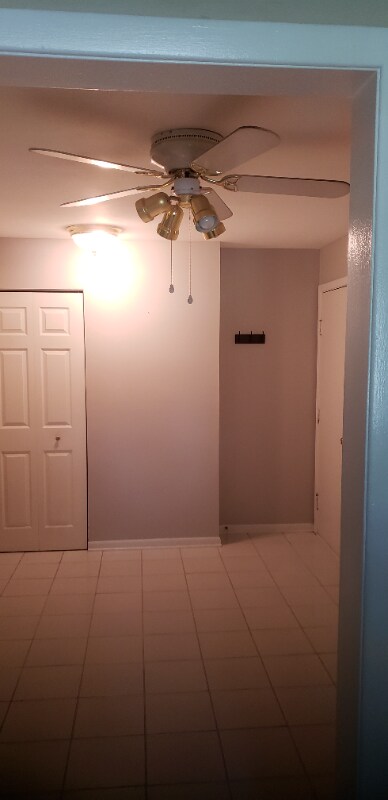 Foto del edificio - 330 N Carter St