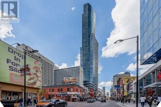 Building Photo - 386-386 Yonge St