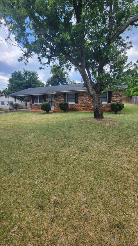 Foto principal - North Augusta 3BD 1.5BTH House Now Available!