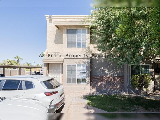 Photo - 1055 W 5th St Townhome