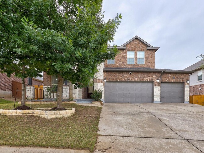 Foto del edificio - 4312 Privacy Hedge St