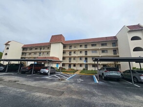 Building Photo - 2775 N Wickham Rd