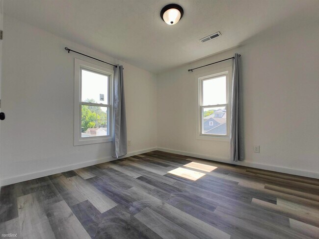 Building Photo - 4 br, 1 bath House - 509 Franklin Street