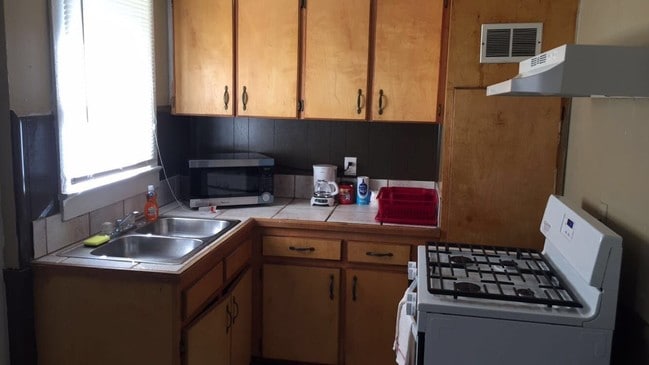 Kitchen - 3 Hopper St