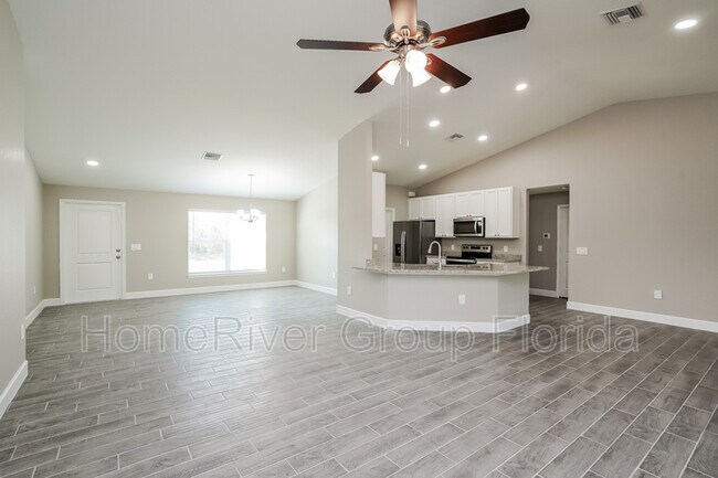 Foto del edificio - 3612 17th St W