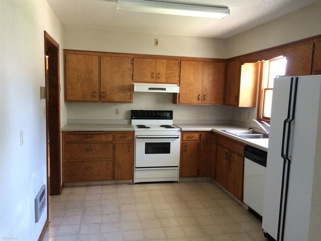 Building Photo - 4 br, 2 bath House - 418 14th Ave NE