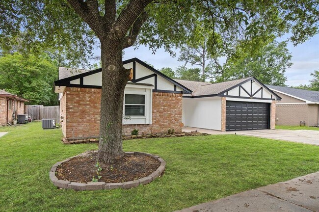 Foto del edificio - 16910 Glen Eagle Dr N