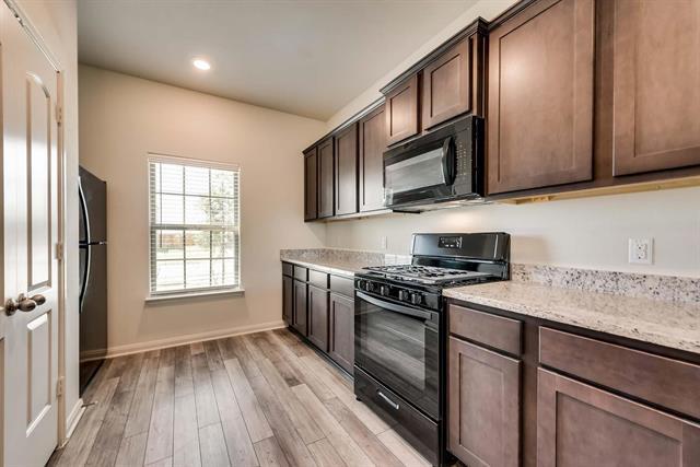 Building Photo - 3024 Chico Dr