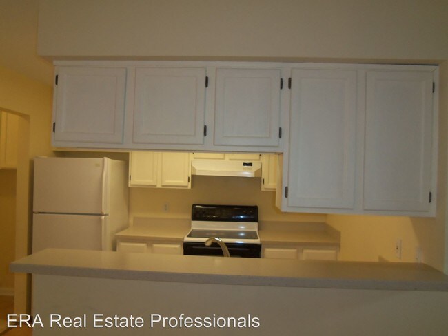 Foto del edificio - 2 br, 2 bath House - 241 N Hill Lane