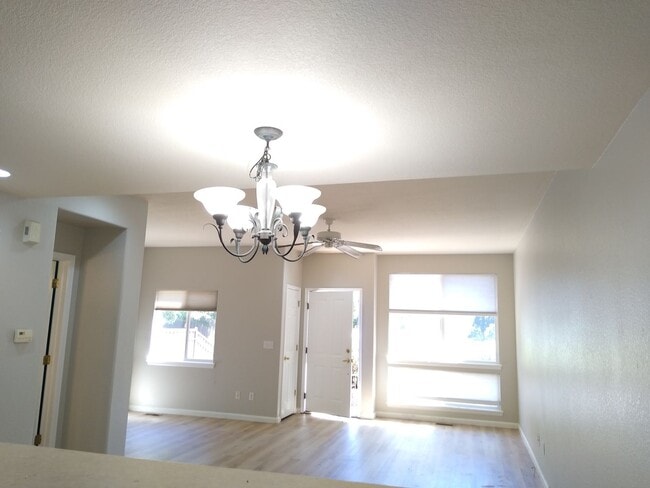 Foto del edificio - Fabulous Townhome Near Cherry Creek State ...